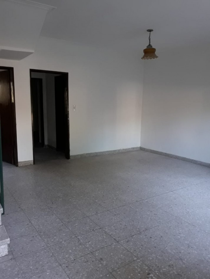 Casa la venta en zona Sur de tres dormitorios