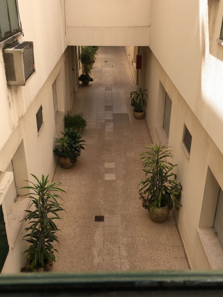 Departamento ubicado en calle 4 de enero 1861 - Piso 1 por escalera 