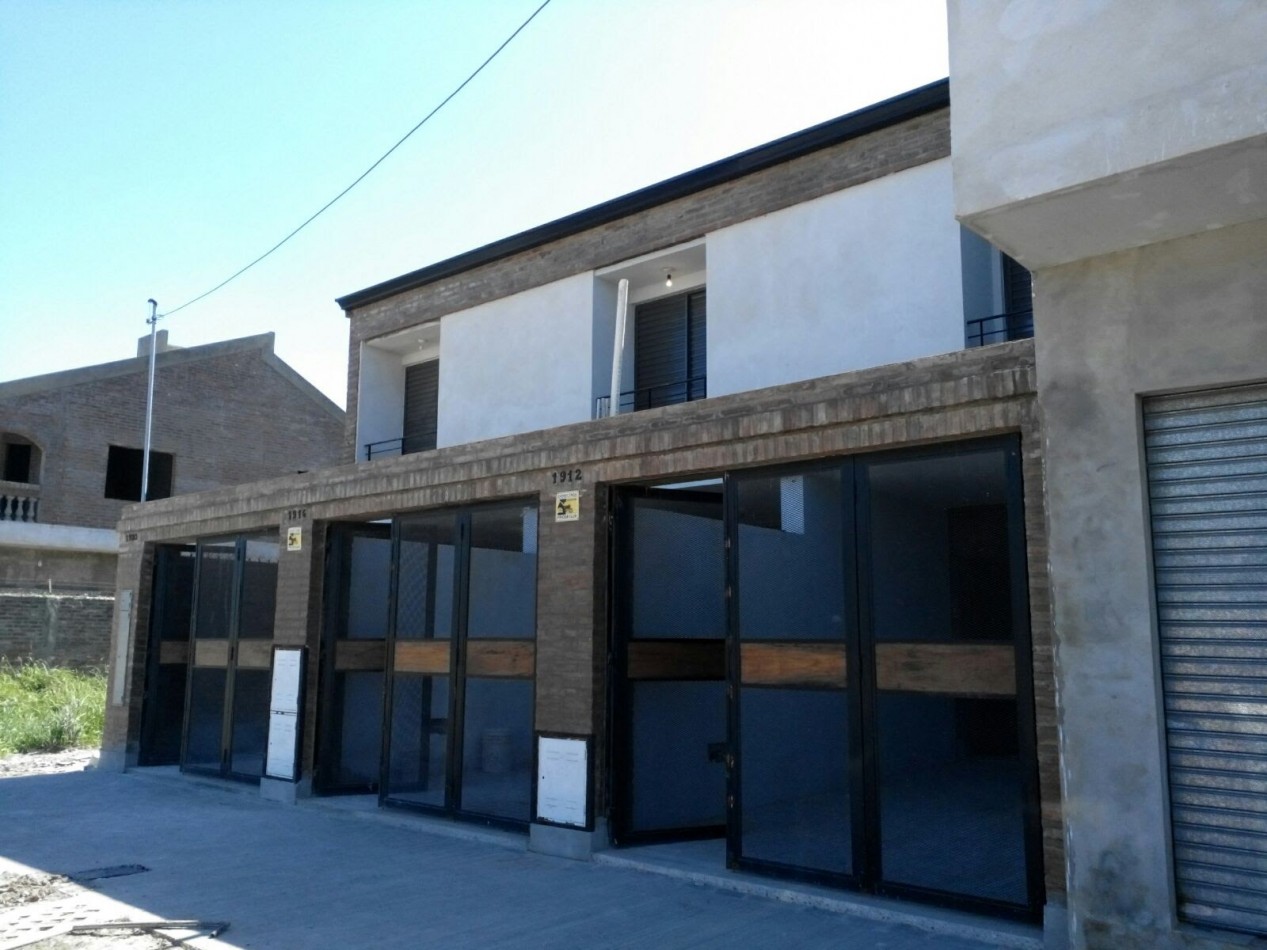 Casa en Av. French 1916 de 2 plantas con cochera