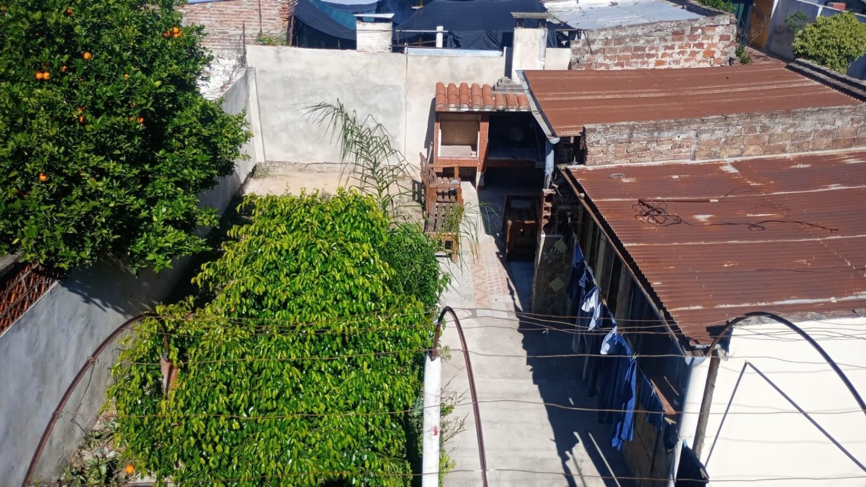 Casa de dos plantas 4 DE ENERO 6056 